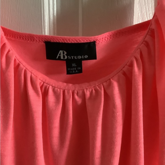 Coral NWOT Beautiful Summertime Dress. - Picture 4 of 15